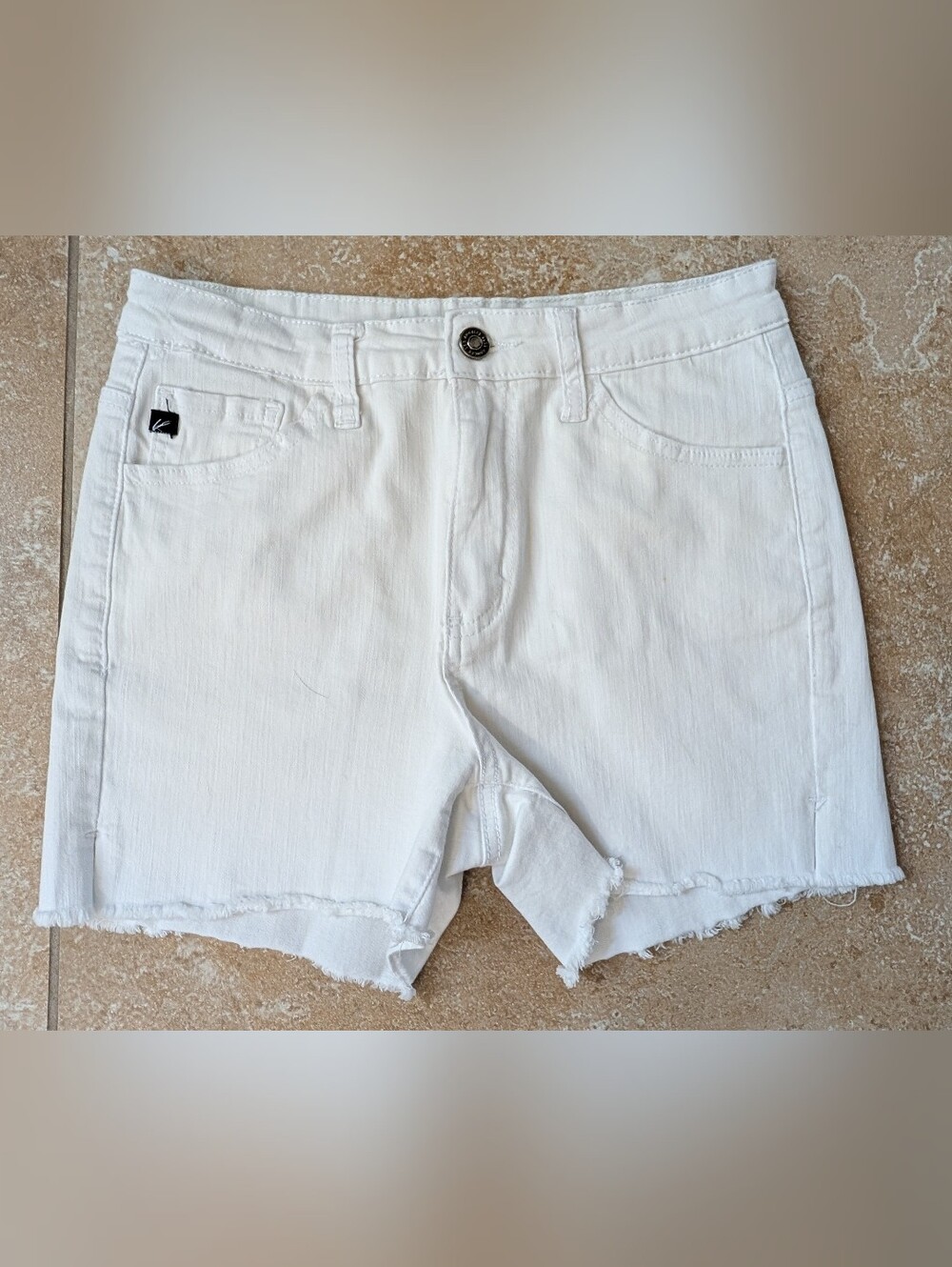 KanCan White Frayed Hem Denim Shorts